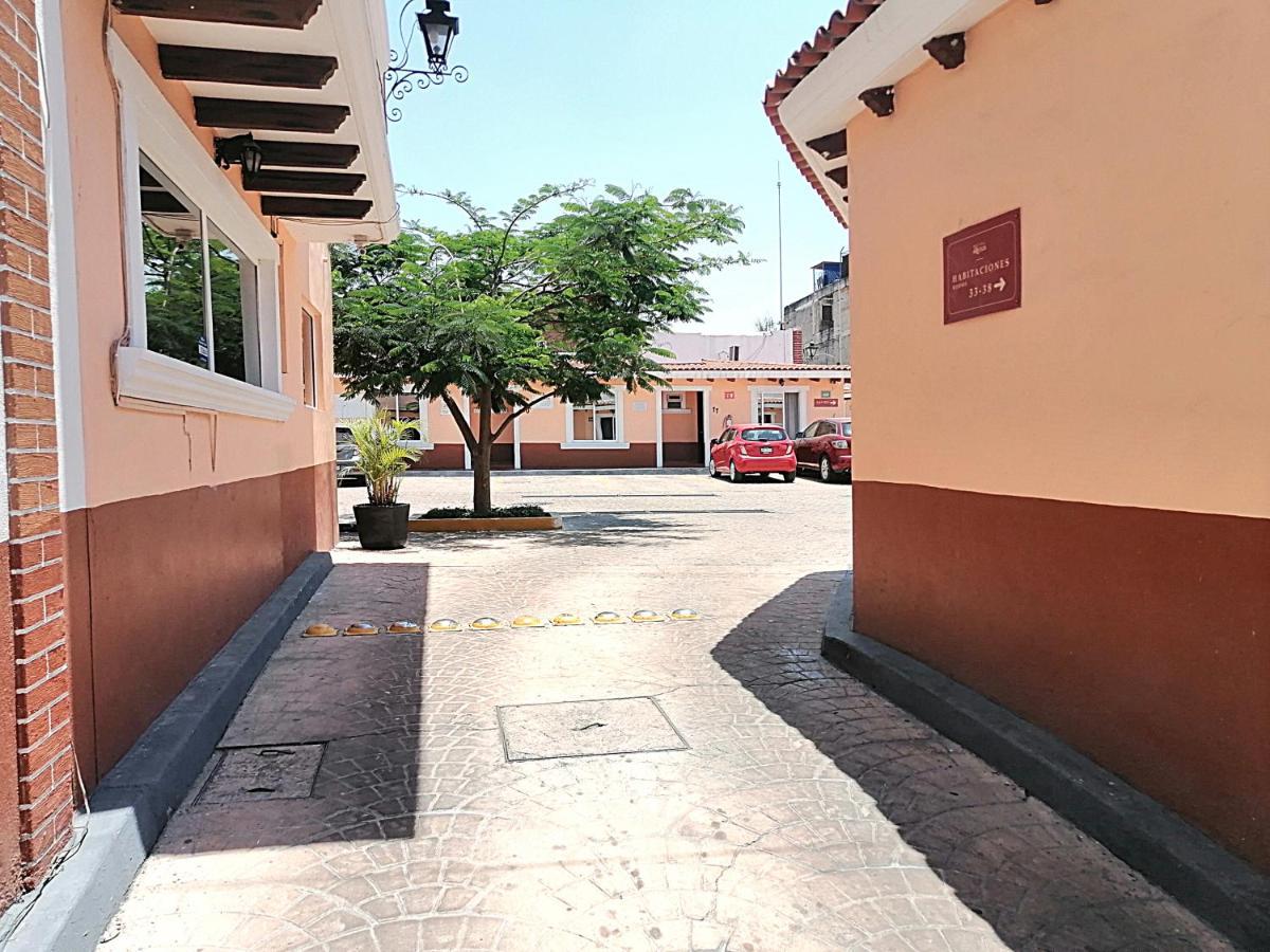 Hotel Aquiles グアダラハラ エクステリア 写真