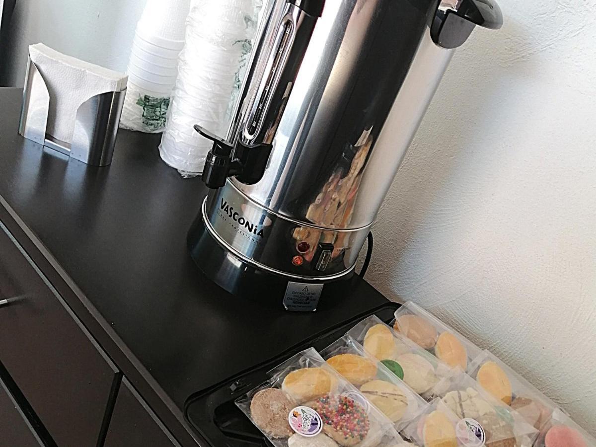 Hotel Aquiles グアダラハラ エクステリア 写真